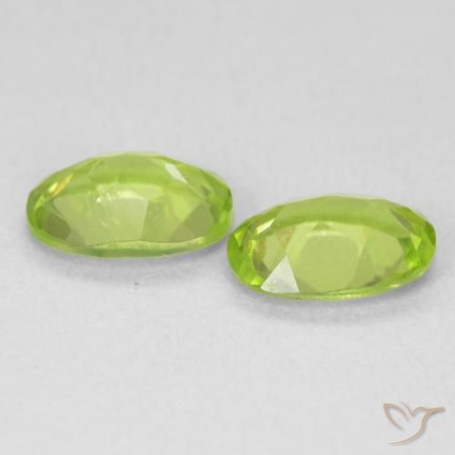 Gemme di Peridoto Verde brillante naturale da 1.64 ct, Ovale, VVS-VS