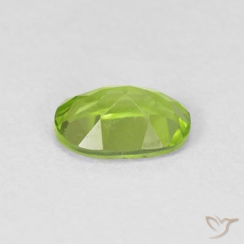 Peridoto Medium Light-Green naturale da 0.89 ct, Ovale, VVS-VS