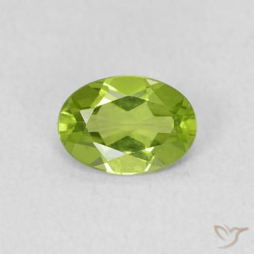 0.74ct Naturale Verde acceso Peridoto, Ovale, VS