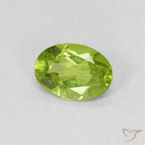 Peridoto Verde acceso naturale da 0.74 ct, Ovale, VS