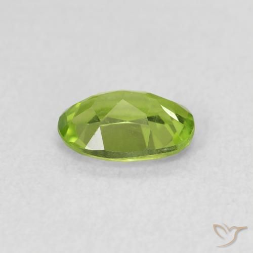 Peridoto Verde acceso naturale da 0.79 ct, Ovale, VS