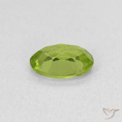 Peridoto Verde giallastro vivace naturale da 0.76 ct, Ovale, VS