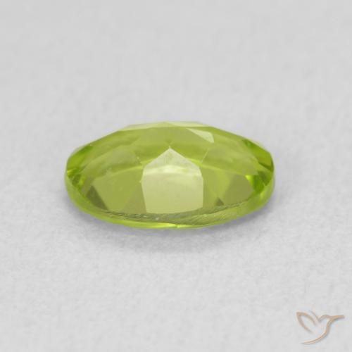 Peridoto Verde acceso naturale da 0.84 ct, Ovale, VS