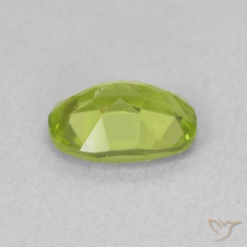 Peridoto Verde brillante naturale da 0.93 ct, Ovale, VS