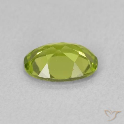 Peridoto Verde acceso naturale da 0.80 ct, Ovale, VS