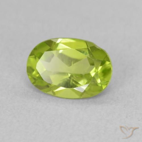 Peridoto Verde brillante naturale da 0.84 ct, Ovale, VS