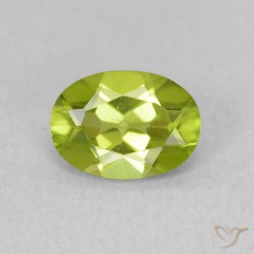 0.78ct Naturale Verde medio Peridoto, Ovale, VS