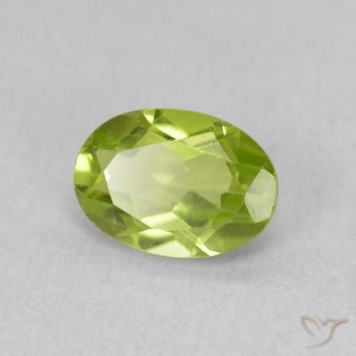 Peridoto Verde brillante naturale da 0.80 ct, Ovale, VS