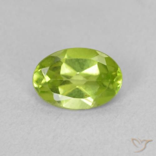 0.72ct Naturale Verde brillante Peridoto, Ovale, VVS-VS