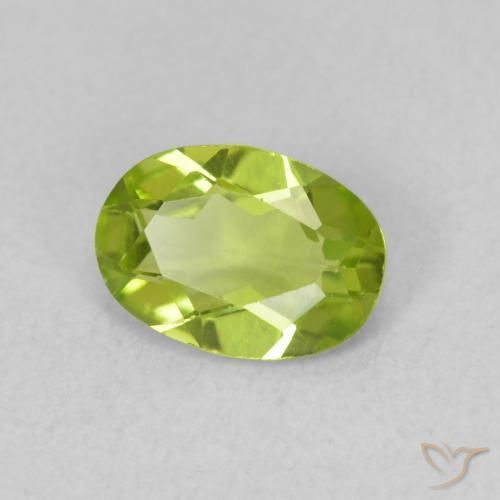 Peridoto Verde acceso naturale da 0.76 ct, Ovale, VVS-VS