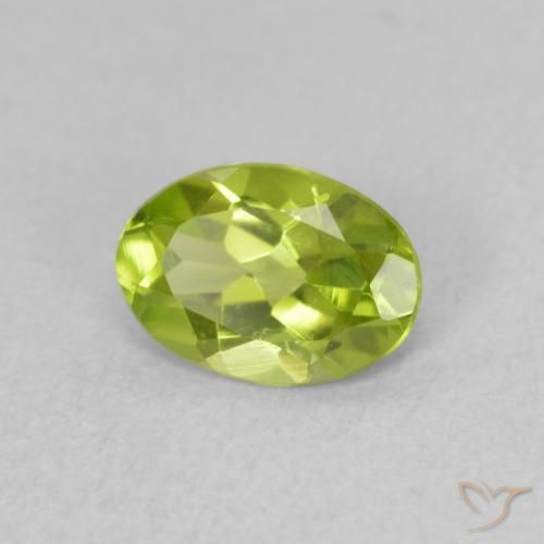 Peridoto Verde giallastro vivace naturale da 0.70 ct, Ovale, VVS-VS