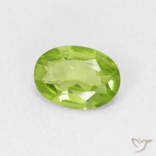 Peridoto Verde acceso naturale da 0.72 ct, Ovale, VVS-VS