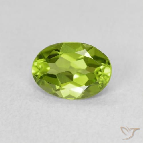 Peridoto Verde acceso naturale da 0.83 ct, Ovale, VS