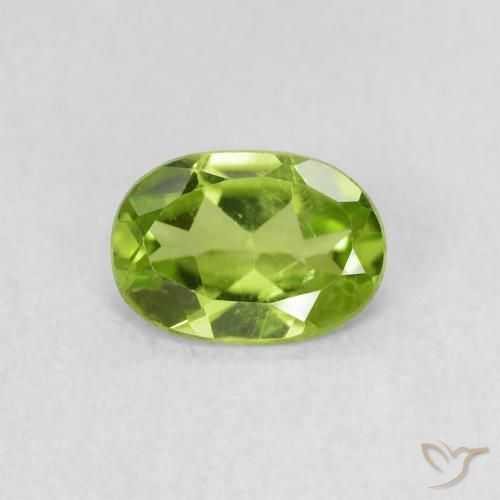 0.76ct Naturale Verde medio Peridoto, Ovale, VS