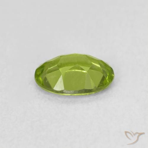 Peridoto Verde acceso naturale da 0.74 ct, Ovale, VS