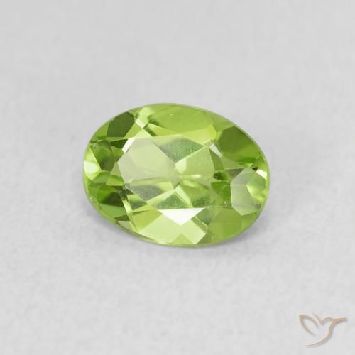 Peridoto Verde medio naturale da 0.73 ct, Ovale, VS