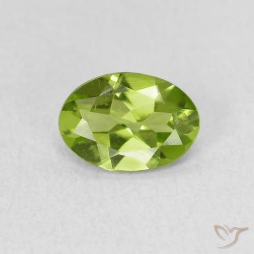 0.74ct Naturale Verde acceso Peridoto, Ovale, VS
