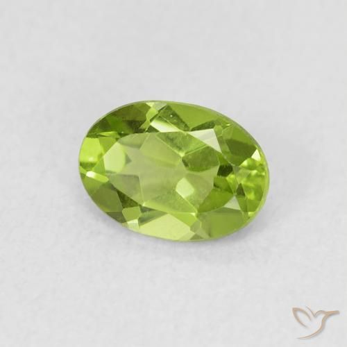 Peridoto Verde medio naturale da 0.86 ct, Ovale, VS