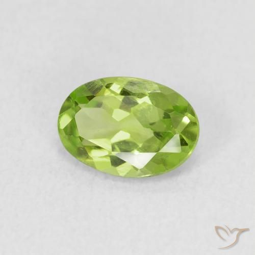 Peridoto Verde medio naturale da 0.75 ct, Ovale, VS