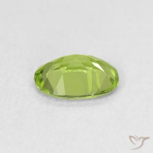 Peridoto Verde acceso naturale da 0.79 ct, Ovale, VS