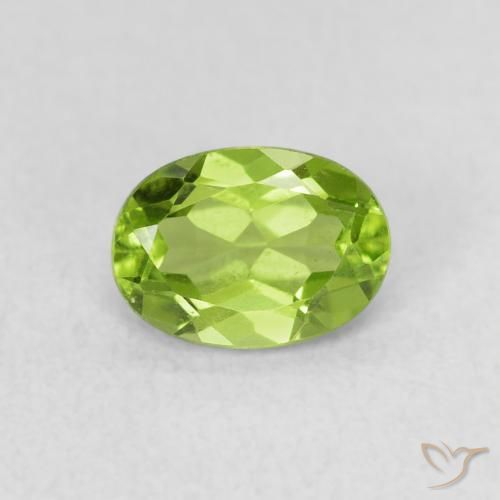 0.95ct Naturale Verde acceso Peridoto, Ovale, VS