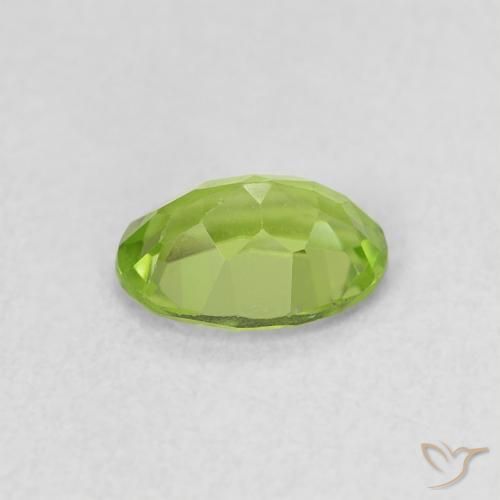 Peridoto Verde acceso naturale da 0.85 ct, Ovale, VS
