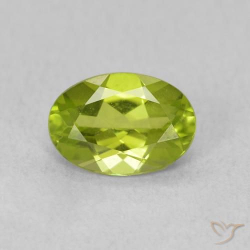 0.85ct Naturale Verde medio Peridoto, Ovale, VS