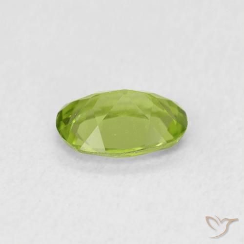 Peridoto Verde medio naturale da 0.76 ct, Ovale, VS