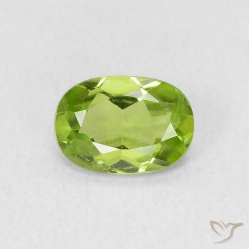0.88ct Naturale Verde acceso Peridoto, Ovale, VS