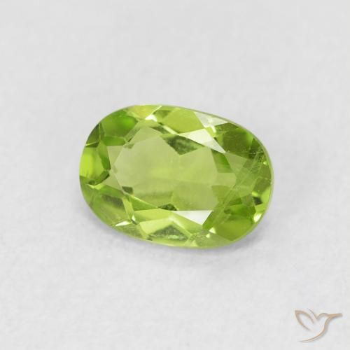 Peridoto Verde acceso naturale da 0.88 ct, Ovale, VS