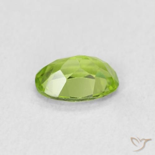 Peridoto Verde acceso naturale da 0.81 ct, Ovale, VS