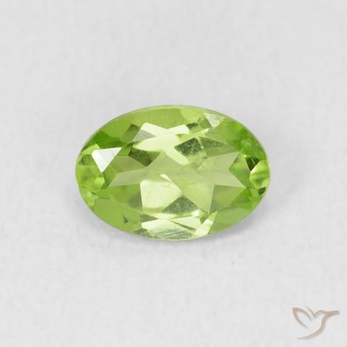 0.84ct Naturale Verde acceso Peridoto, Ovale, VS
