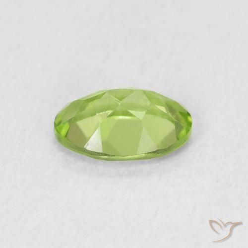 Peridoto Verde acceso naturale da 0.84 ct, Ovale, VS