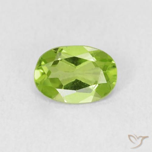 0.74ct Naturale Verde acceso Peridoto, Ovale, VS