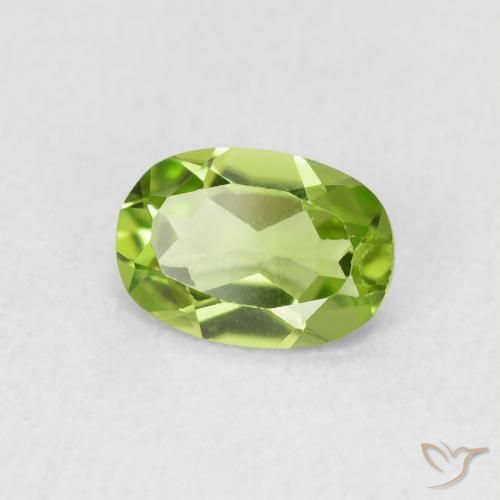 Peridoto Verde medio naturale da 0.76 ct, Ovale, VS
