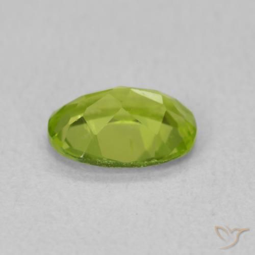 Peridoto Verde brillante naturale da 0.89 ct, Ovale, VS