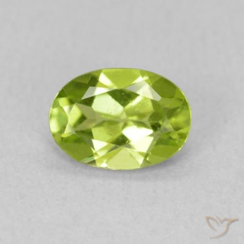 0.82ct Naturale Verde medio Peridoto, Ovale, VS