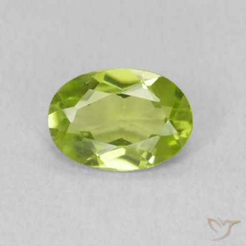 0.74ct Naturale Verde medio Peridoto, Ovale, VS