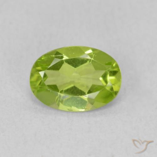 0.74ct Naturale Verde medio Peridoto, Ovale, VS