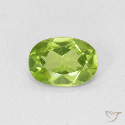 0.85ct Naturale Verde acceso Peridoto, Ovale, VS