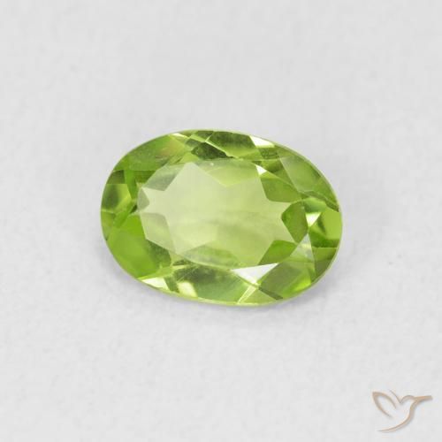 Peridoto Verde chiaro e vivace naturale da 0.73 ct, Ovale, VS