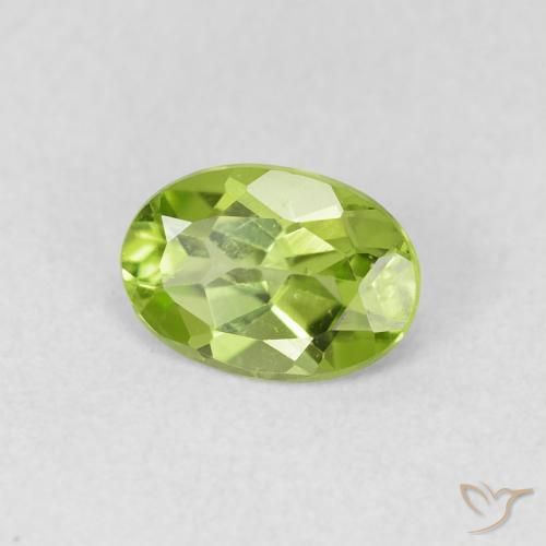 Peridoto Verde brillante naturale da 0.79 ct, Ovale, VS