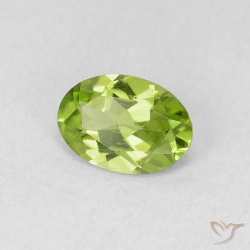 Peridoto Verde giallastro naturale da 0.73 ct, Ovale, VVS-VS