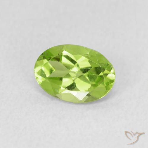 Peridoto Verde acceso naturale da 0.78 ct, Ovale, VS
