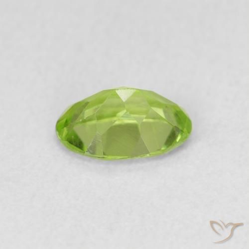 Peridoto Verde acceso naturale da 0.78 ct, Ovale, VS