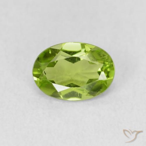 0.84ct Naturale Verde acceso Peridoto, Ovale, VS