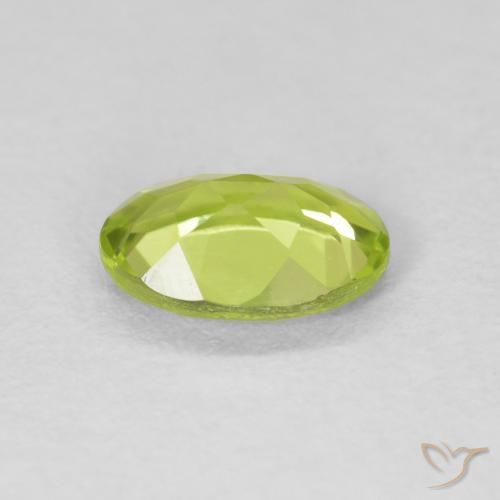 Peridoto Verde brillante naturale da 0.75 ct, Ovale, VS
