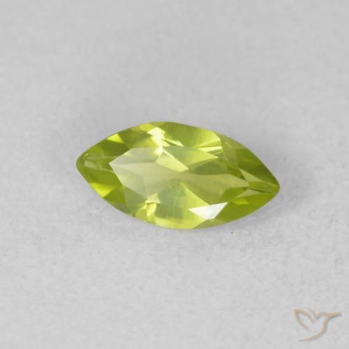 Peridoto Verde acceso naturale da 0.63 ct, Taglio marquise, VVS-VS