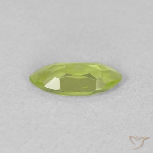Peridoto Verde chiaro e vivace naturale da 0.54 ct, Taglio marquise, VVS-VS