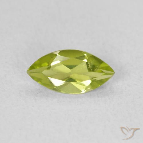 0.52ct Naturale Verde oliva Peridoto, Taglio marquise, VS